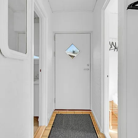 Beautiful In With Kitchen Holiday home *